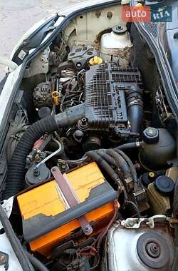 Минивэн Renault Kangoo 2005 в 