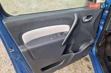 Минивэн Renault Kangoo 2012 в 