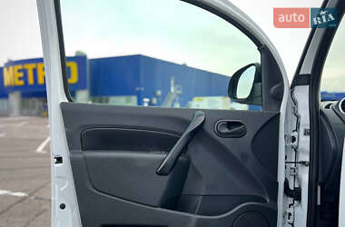 Грузовой фургон Renault Kangoo 2019 в 