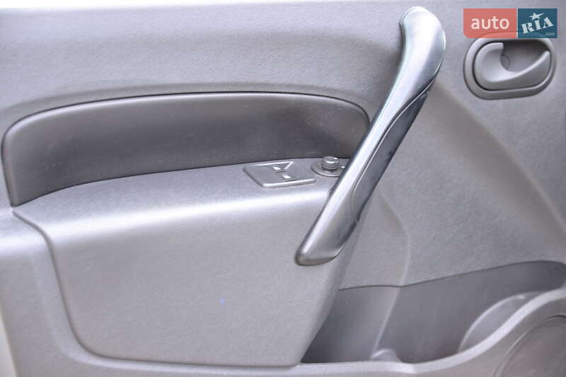 Грузовой фургон Renault Kangoo 2018 в Луцке
