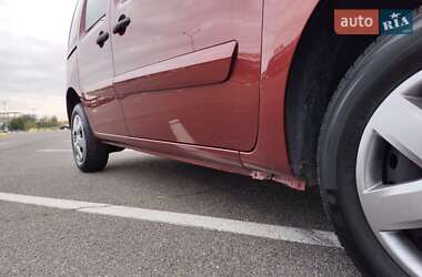 Минивэн Renault Kangoo 2010 в 
