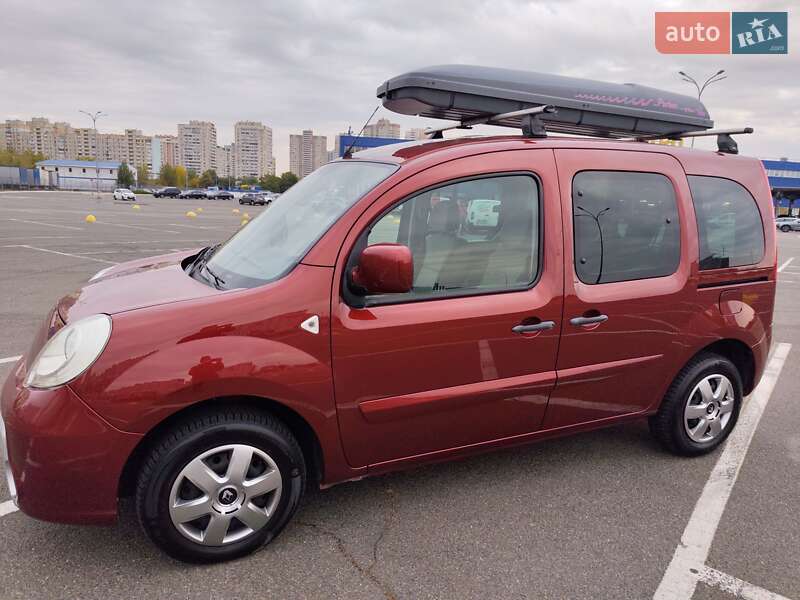 Минивэн Renault Kangoo 2010 в Киеве