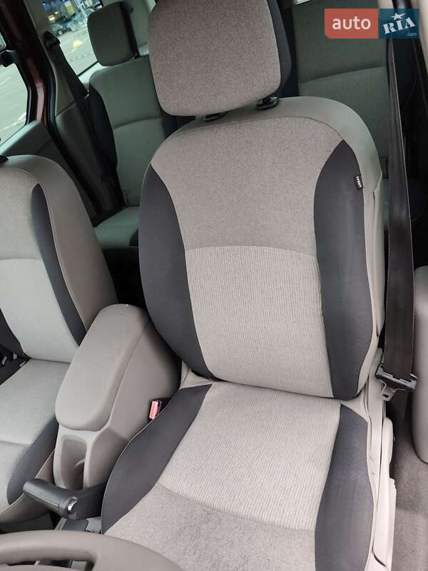 Минивэн Renault Kangoo 2010 в Киеве