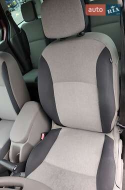 Минивэн Renault Kangoo 2010 в 