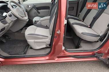 Минивэн Renault Kangoo 2010 в 