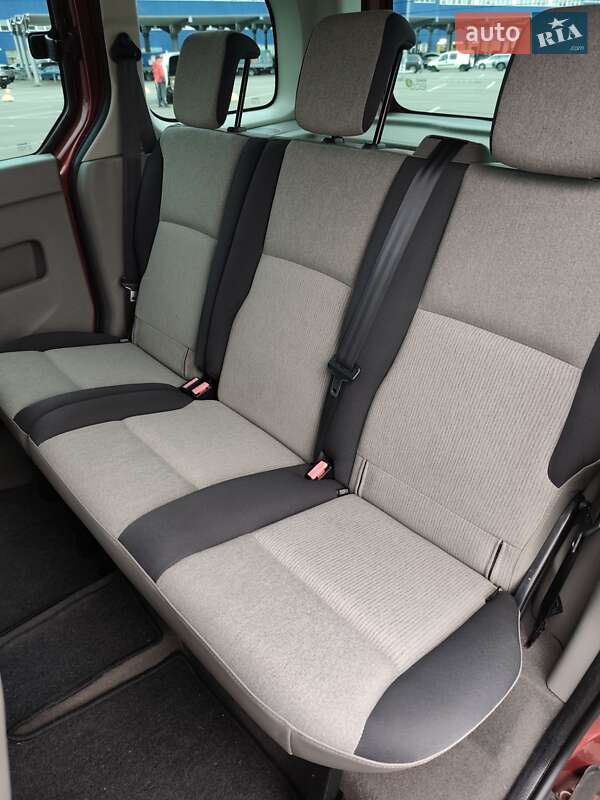 Минивэн Renault Kangoo 2010 в Киеве