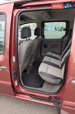 Минивэн Renault Kangoo 2010 в 