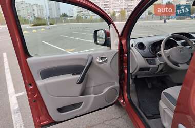 Минивэн Renault Kangoo 2010 в 