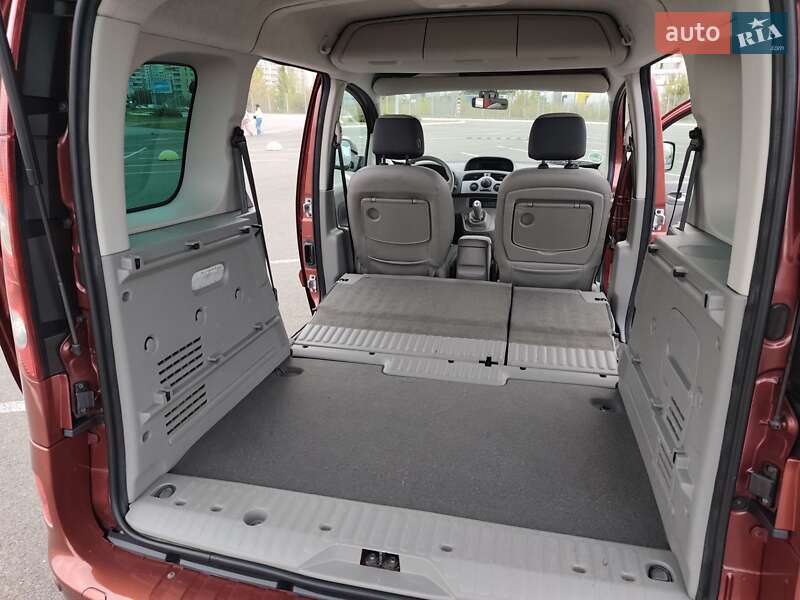 Минивэн Renault Kangoo 2010 в Киеве