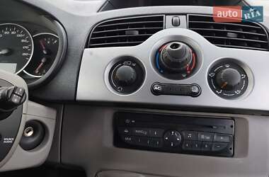 Минивэн Renault Kangoo 2010 в 