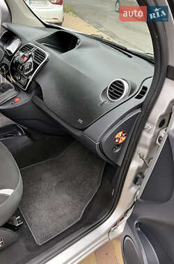 Минивэн Renault Kangoo 2015 в 