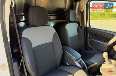 Грузовой фургон Renault Kangoo 2020 в 