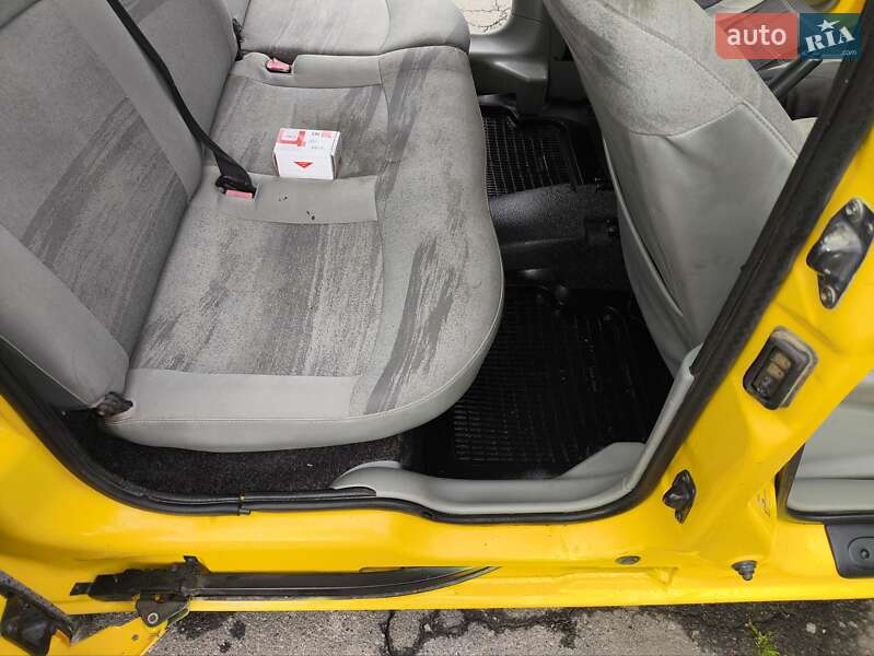 Минивэн Renault Kangoo 2003 в Умани