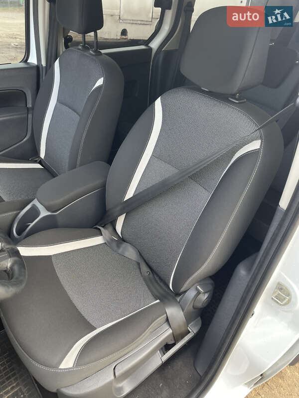 Мінівен Renault Kangoo 2016 в Баришівка фото 7 Мінівен Renault Kangoo 2016 в Баришівка