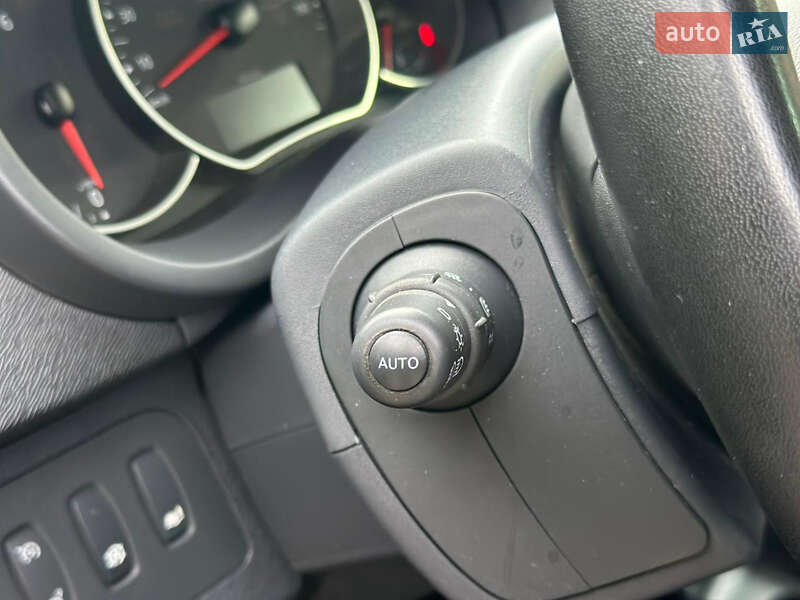 Минивэн Renault Kangoo 2015 в Ровно