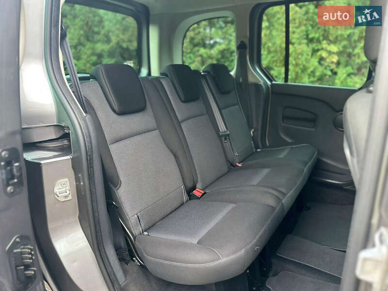 Минивэн Renault Kangoo 2015 в Ровно