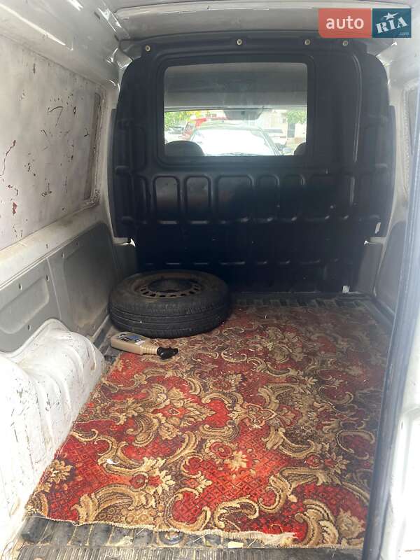 Грузовой фургон Renault Kangoo 2005 в Черкассах фото 26 Грузовой фургон Renault Kangoo 2005 в Черкассах