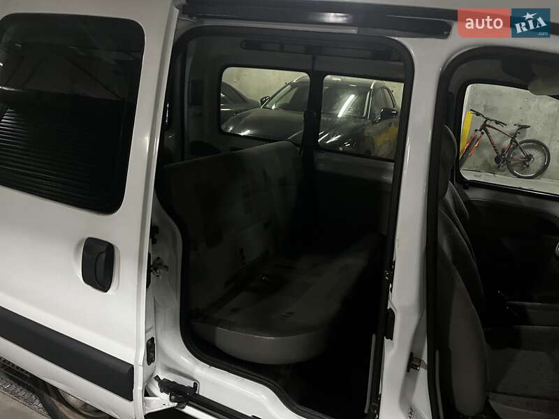 Мінівен Renault Kangoo 2005 в Львові фото 8 Мінівен Renault Kangoo 2005 в Львові