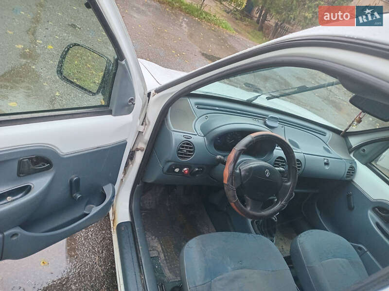 Минивэн Renault Kangoo 2000 в Ивановке фото 4 Минивэн Renault Kangoo 2000 в Ивановке