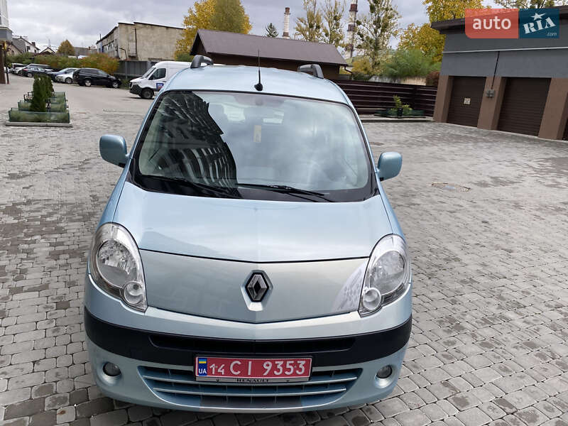Минивэн Renault Kangoo 2010 в Ивано-Франковске