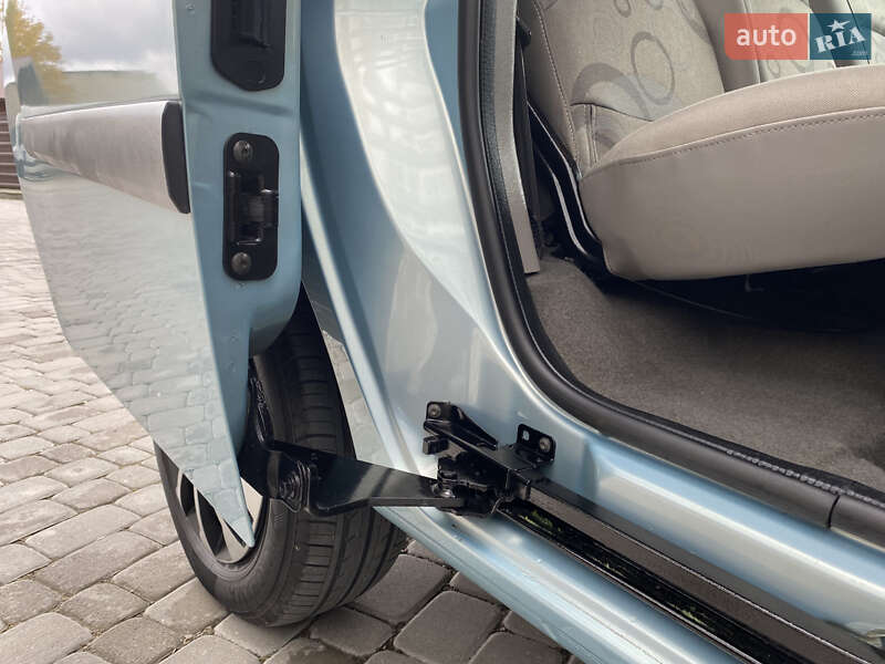 Минивэн Renault Kangoo 2010 в Ивано-Франковске
