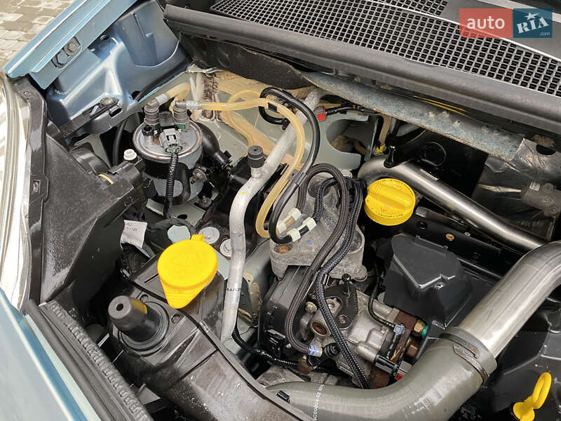 Минивэн Renault Kangoo 2010 в Ивано-Франковске