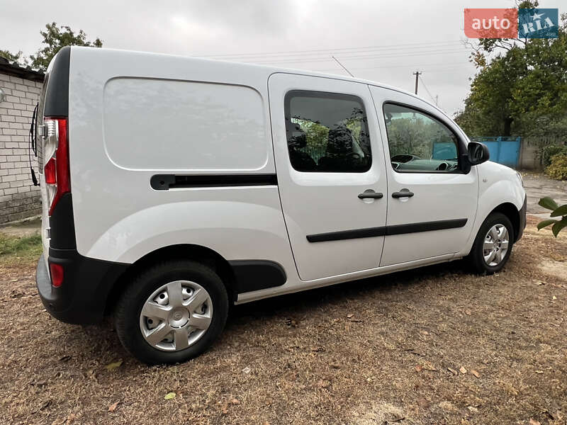Мінівен Renault Kangoo 2017 в Дніпрі