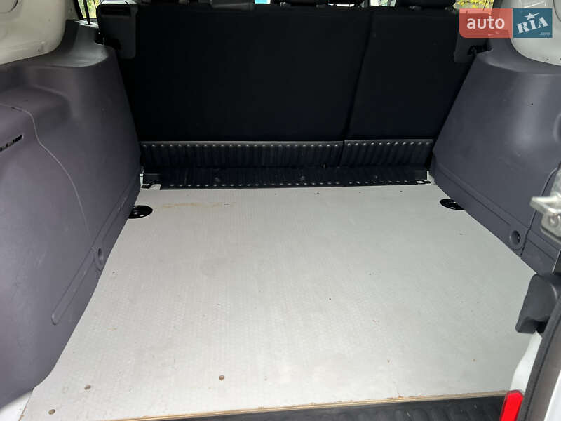 Мінівен Renault Kangoo 2017 в Дніпрі