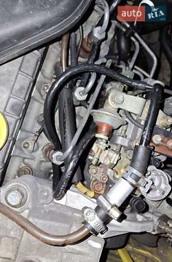 Грузовой фургон Renault Kangoo 2000 в 