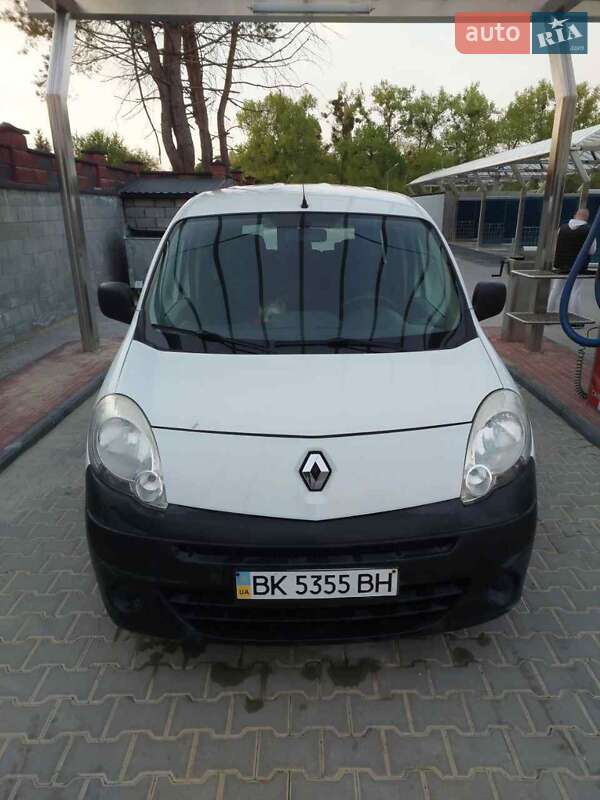 Мінівен Renault Kangoo 2010 в Рівному фото 5 Мінівен Renault Kangoo 2010 в Рівному