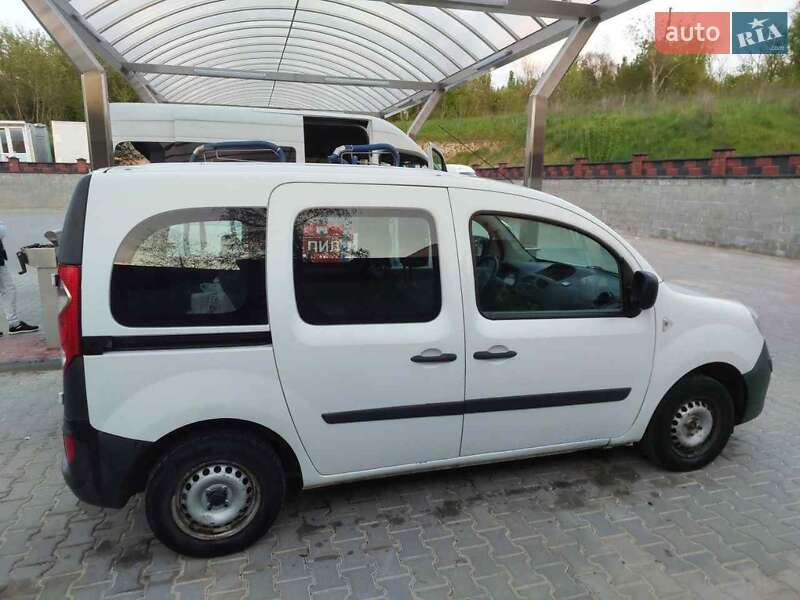 Мінівен Renault Kangoo 2010 в Рівному фото 6 Мінівен Renault Kangoo 2010 в Рівному