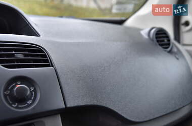 Минивэн Renault Kangoo 2008 в 
