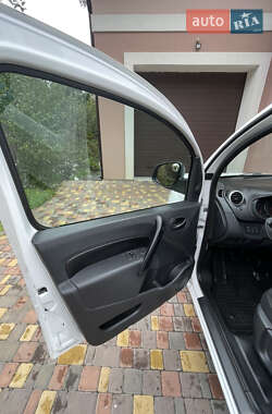 Грузовой фургон Renault Kangoo 2013 в 