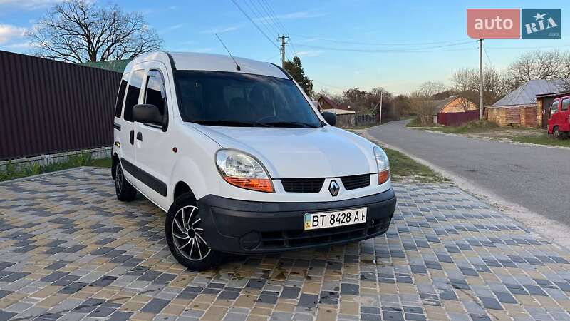 Минивэн Renault Kangoo 2004 в Десне