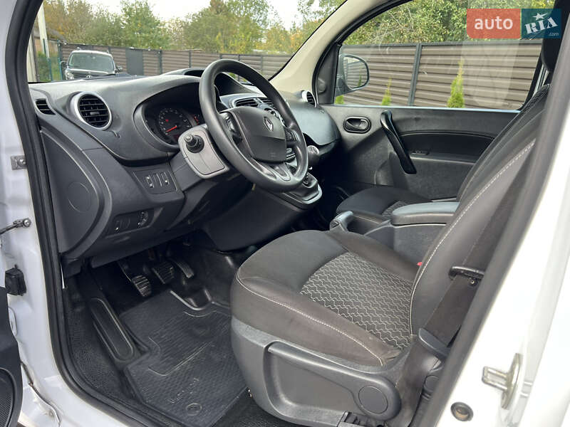 Минивэн Renault Kangoo 2015 в Дубно