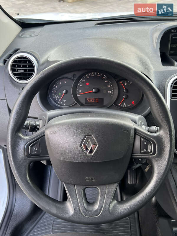 Минивэн Renault Kangoo 2015 в Дубно