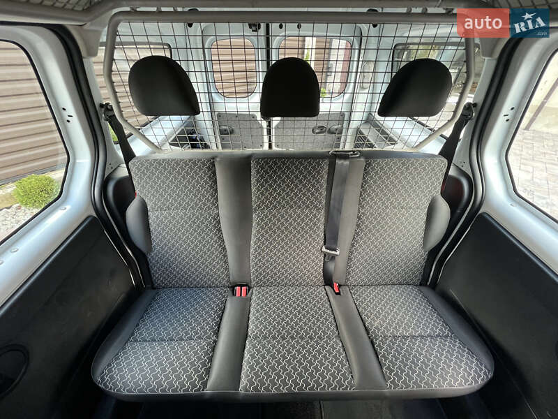Минивэн Renault Kangoo 2015 в Дубно