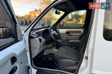 Минивэн Renault Kangoo 2004 в 