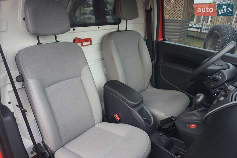 Грузовой фургон Renault Kangoo 2019 в Самборе фото 42 Грузовой фургон Renault Kangoo 2019 в Самборе