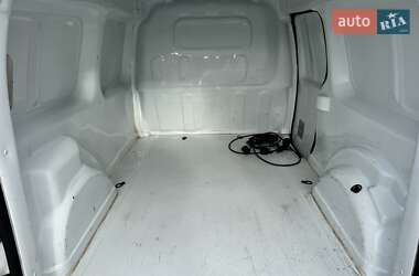 Грузовой фургон Renault Kangoo 2019 в 