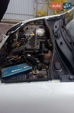 Грузопассажирский фургон Renault Kangoo 2005 в 
