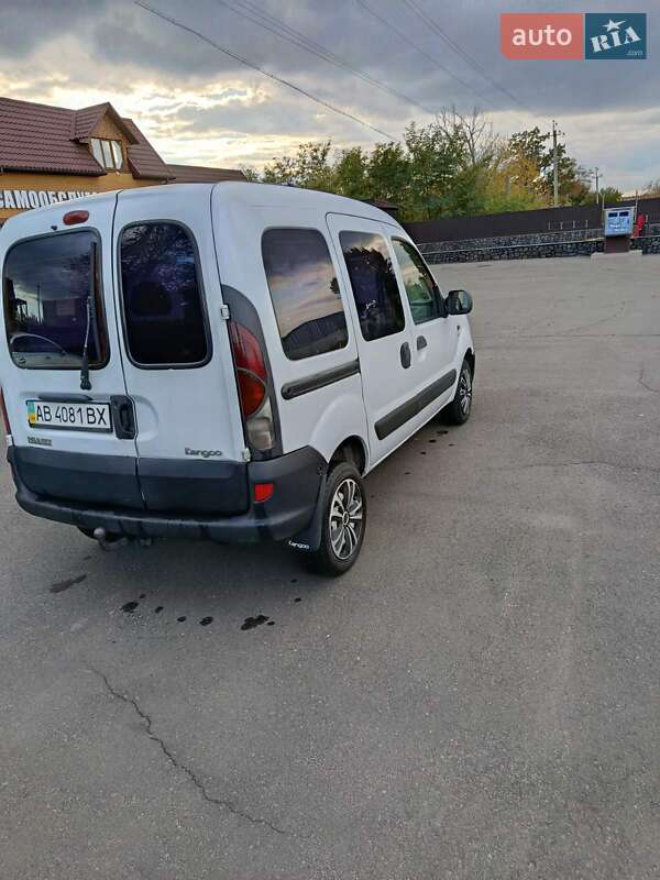 Минивэн Renault Kangoo 2001 в Благовещенском