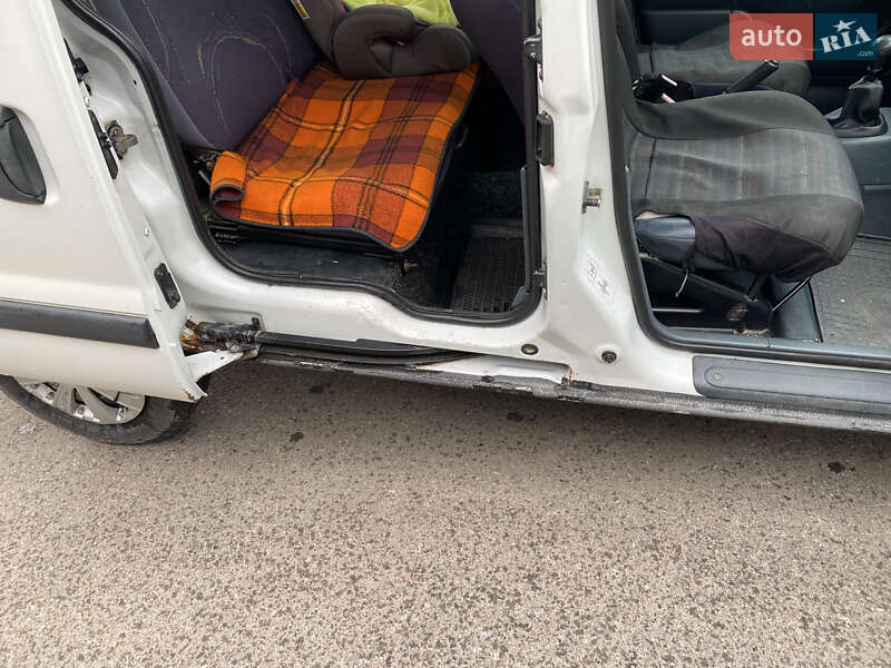 Минивэн Renault Kangoo 1998 в Самборе