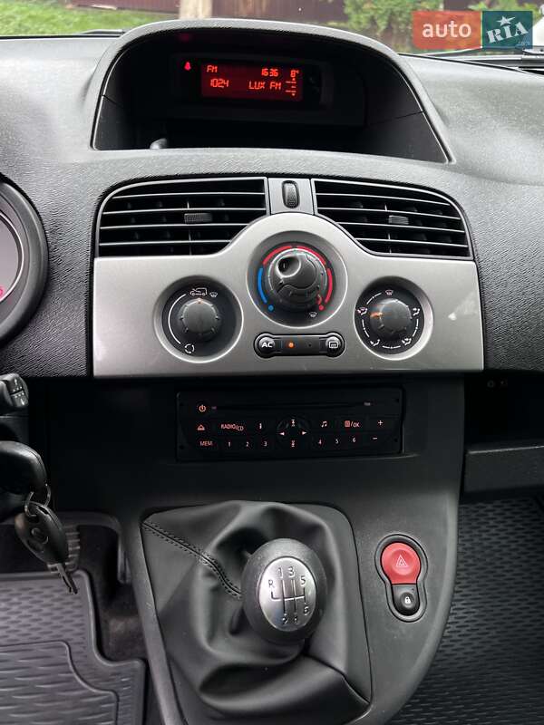Мінівен Renault Kangoo 2013 в Чернівцях