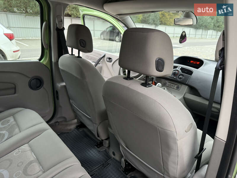 Мінівен Renault Kangoo 2009 в Луцьку