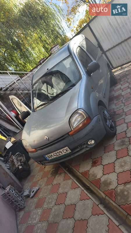 Минивэн Renault Kangoo 1998 в Коростене