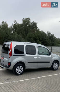 Минивэн Renault Kangoo 2010 в 