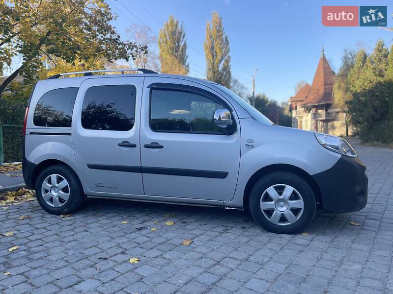 Минивэн Renault Kangoo 2016 в Черновцах