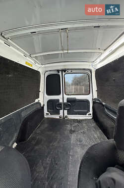 Грузовой фургон Renault Kangoo 2000 в 