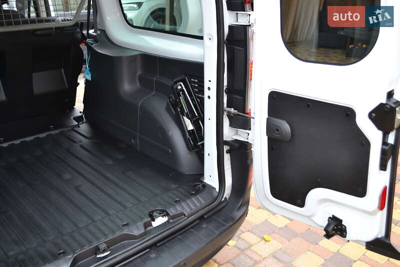 Минивэн Renault Kangoo 2019 в Киеве фото 25 Минивэн Renault Kangoo 2019 в Киеве